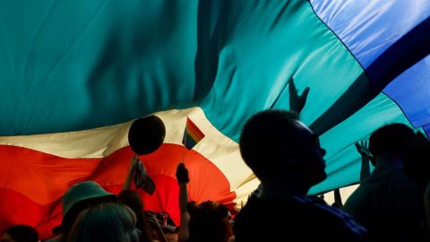 LGBT direitos carta Portugal dever de neutralidade polémica