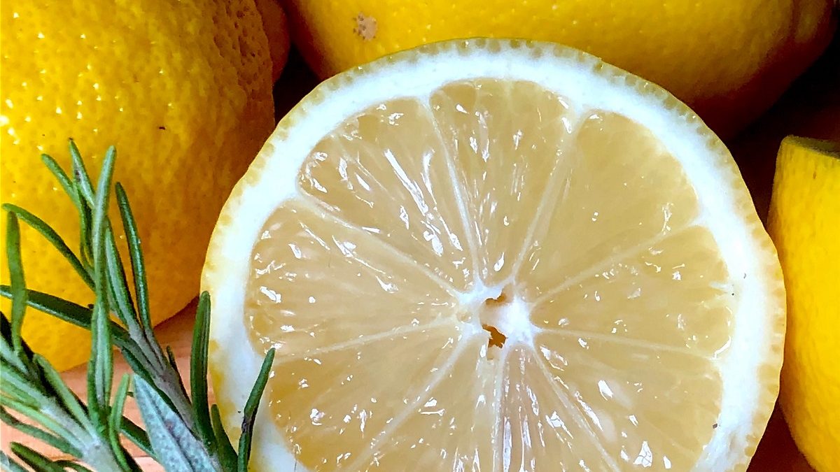 De dieta? Eis as dez frutas com menos acúcar