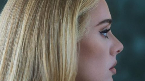 Adele eyeliner truque maquilhagem michael Ashton