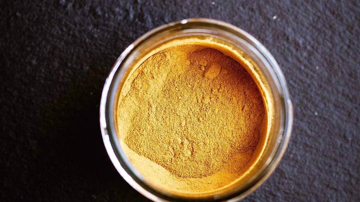 Anti-inflamatório antidepressivo antioxidante propriedades saúde bem-estar curcuma Anti-inflamatório antidepressivo antioxidante propriedades saúde bem-estar curcuma