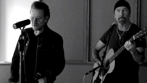 50 anos versão acústica Sunday Bloody Sunday homenagem