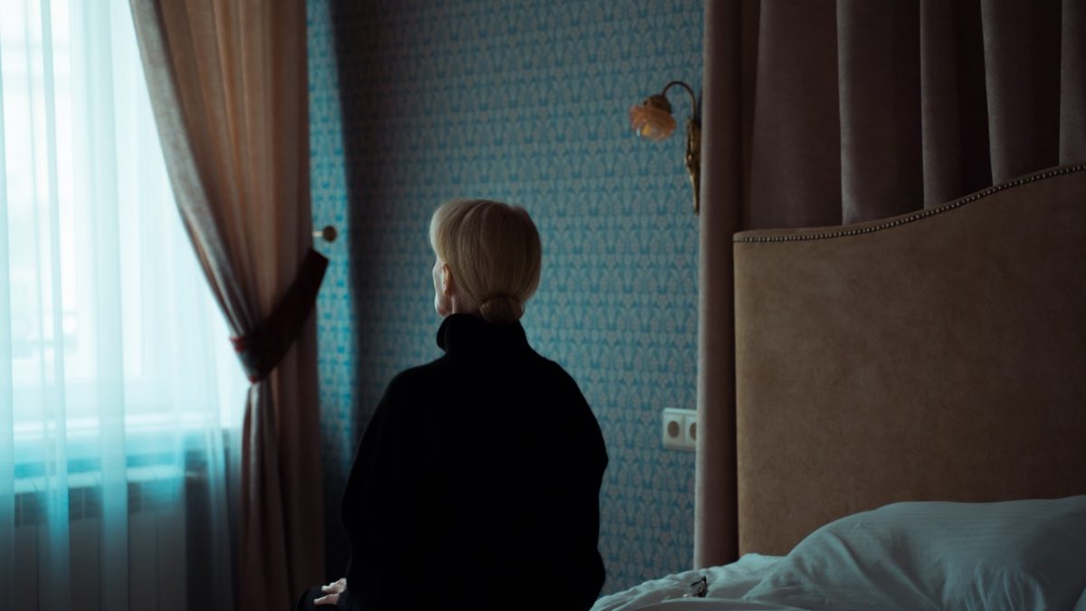 idosa pexels-cottonbro-8862266