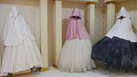 afeganistão talibãs mulheres raparigas direitos liberdades viola