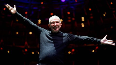 Jean Paul Gaultier [Fotografia: Tolga Akmen / AFP]