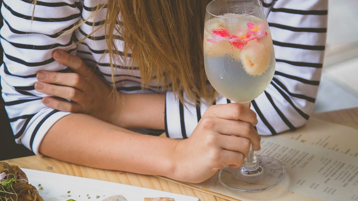 Mulher homem encontro nova geração estudo universidade amor sexo