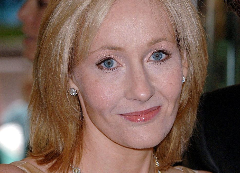 JK Rowling 2299524_A101-1997759