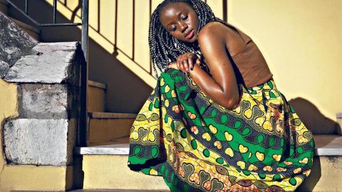 Alice Neto Sousa comemoração 25 de abril poeta poesia Março