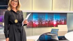 Clara de Sousa stalking