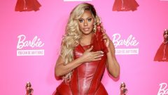 laverne Cox Barbie transgénero mês orgulho LGBTQIA+