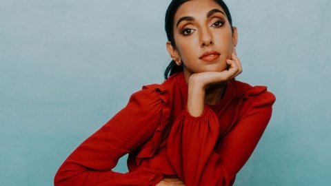 Rupi kaur instapoeta poeta poetisa censurada menstruação
