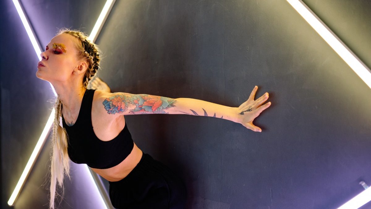 pexels-yan-krukov-7315722