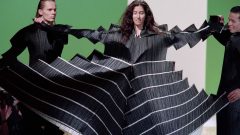 Plissados razões issey Myake morreu tecnia história plissados no forno