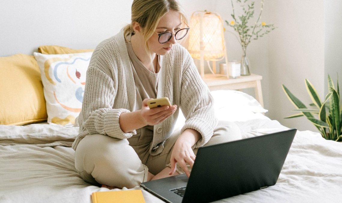 pexels-ivan-samkov-4458553