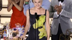 Selma Blair esclerose múltipla bengala Emmy