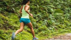 Mulheres homens corrida desporto estudo atletas jogos olímpicos corpo mente delas