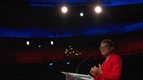 karen bass demotrata mayor Los Angeles primeira mulher