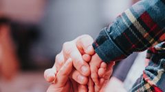 avós estudo reino unido solução tomar conta filhos família ciência trabalho progenitor pais