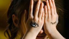 abusos crianças revitimização