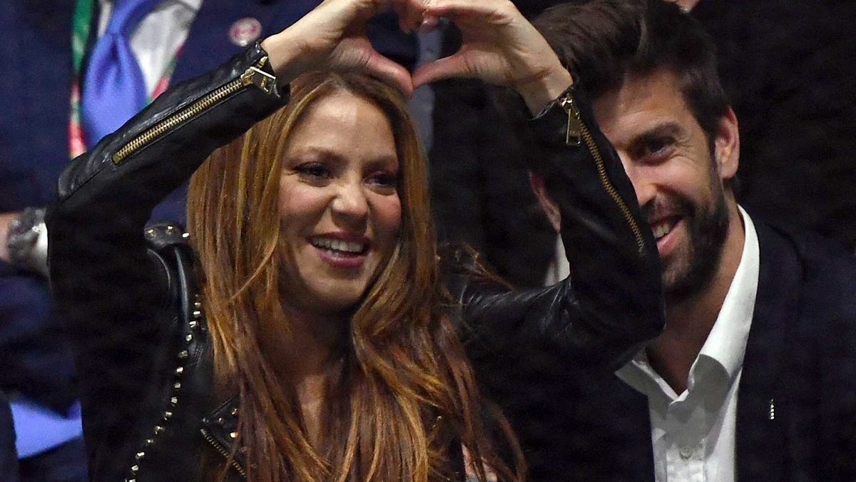 Fisco dívidas shakira gerard piqué clara chía canção tema música tribunal relação traição