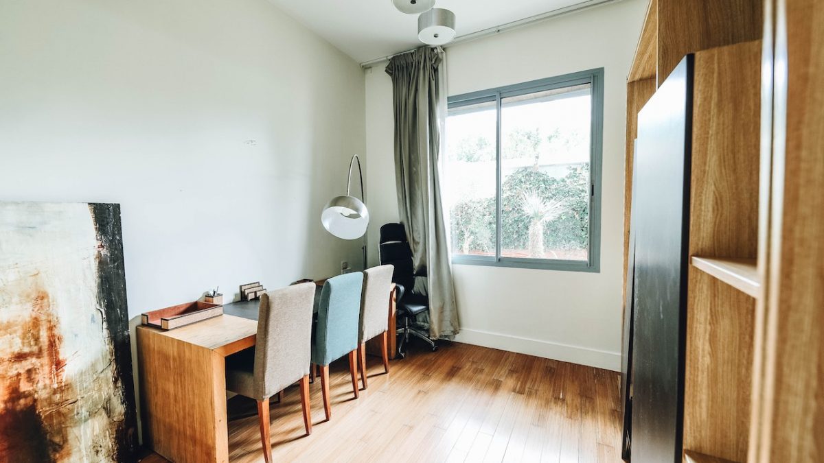 pexels-naim-benjelloun-2029783