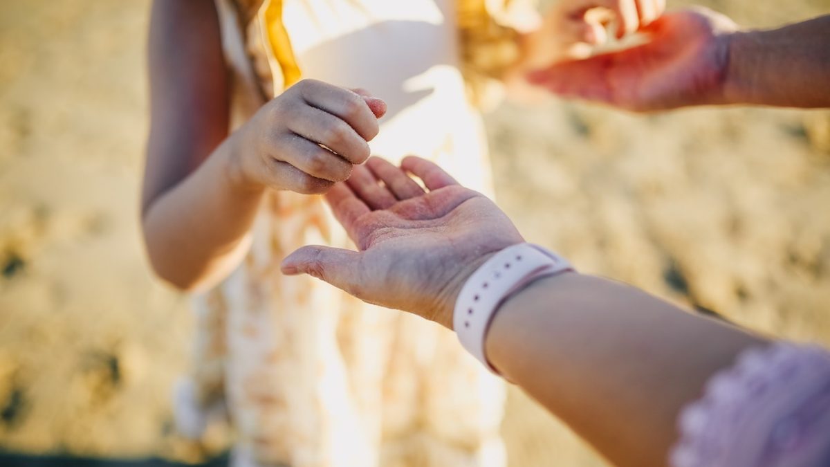 pexels-rodnae-productions-5637774