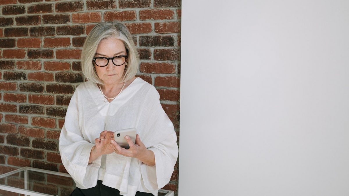 pexels-ivan-samkov-7910781