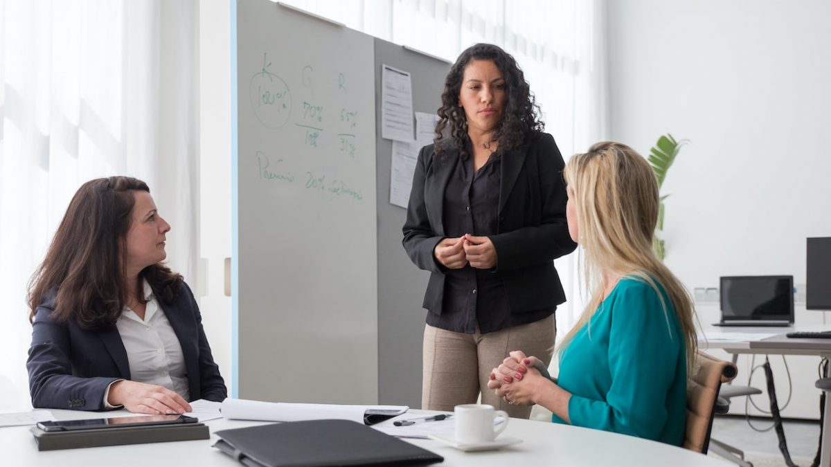 pexels-kampus-production-8171163