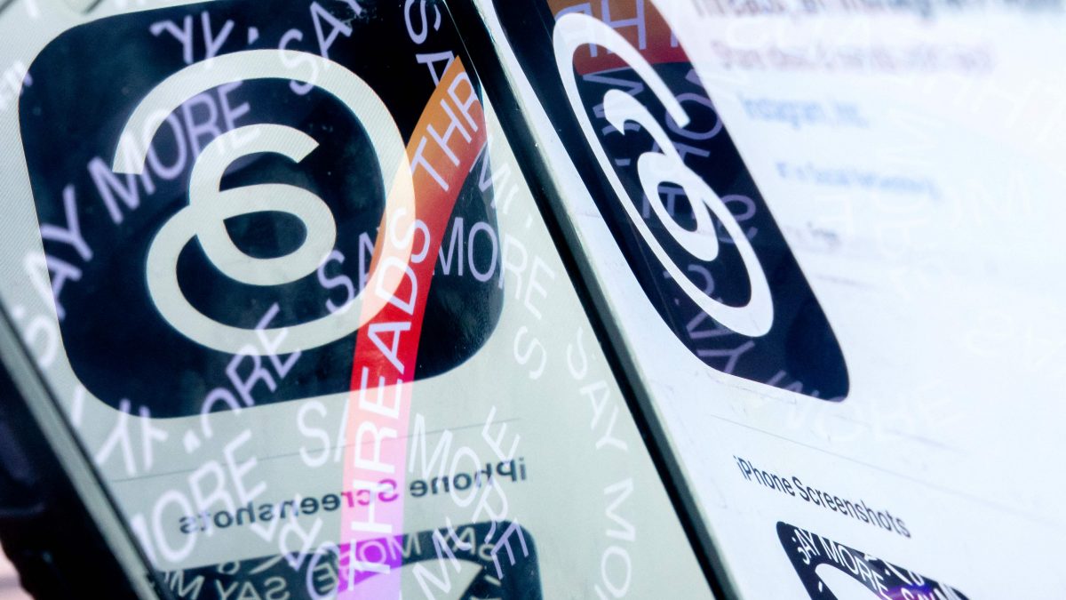 TOPSHOT-US-EU-TECH-THREADS-TWITTER