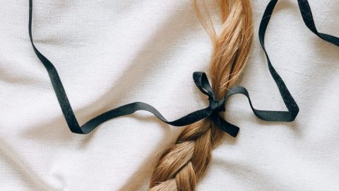 quiet luxury acessórios cabelo