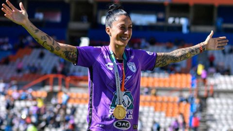 Jenni Hermoso já regressou aos treinos e foi recebida em festa