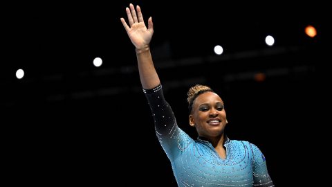 Rebeca Andrade ginasta salto Simone Biles