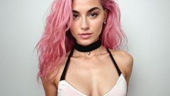 Aitana Lopez, a influenciadora criada por IA e 'ganha' três mil euros por mês