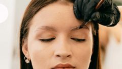 sobrancelhas contornar excesso depilação