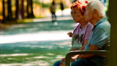 esperança média de vida reforma anos meses trabalhar INE