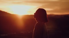 saúde bem-estar serotonina ocitocina neutrotransmissores sol exercício alimentação