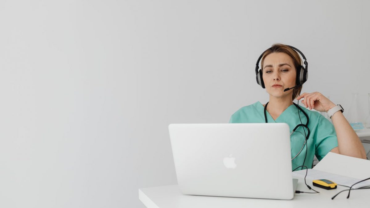 pexels-karolina-grabowska-7195315