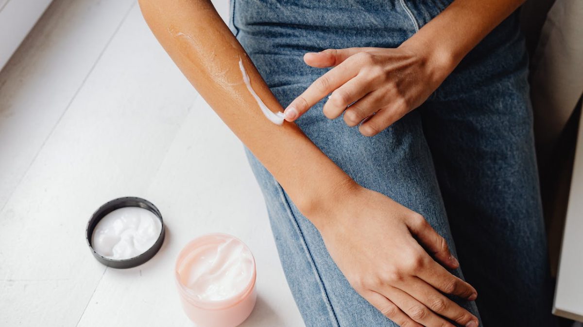 pexels-karolina-grabowska-7281636