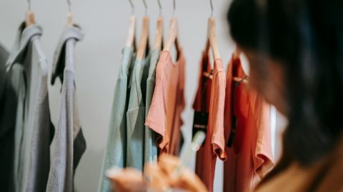 roupa segunda mão saldos