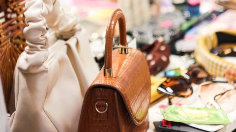 carteiras malas mochilas artigos contrafeitos Vila do Conde GNR arguida