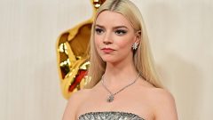 Anya Taylor-Joy revela porque levou o pai aos Óscares