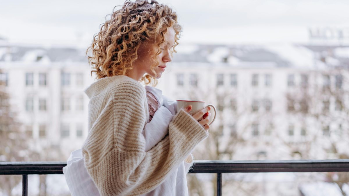 pexels-mikhail-nilov-6968501