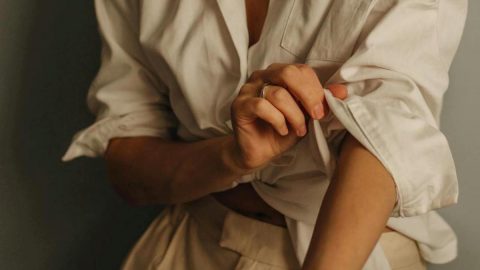 camisas arregaçar mangas luta Dia Internacional da mulher 8 de março shopping