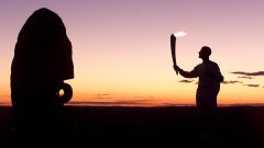 Tocha Olímpica Mélanie Berger-Volle Paris Jogos Olimpicos 2024