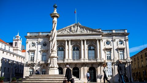 Mulheres com pelouros vereadoras homens Câmara municipal de Lisboa