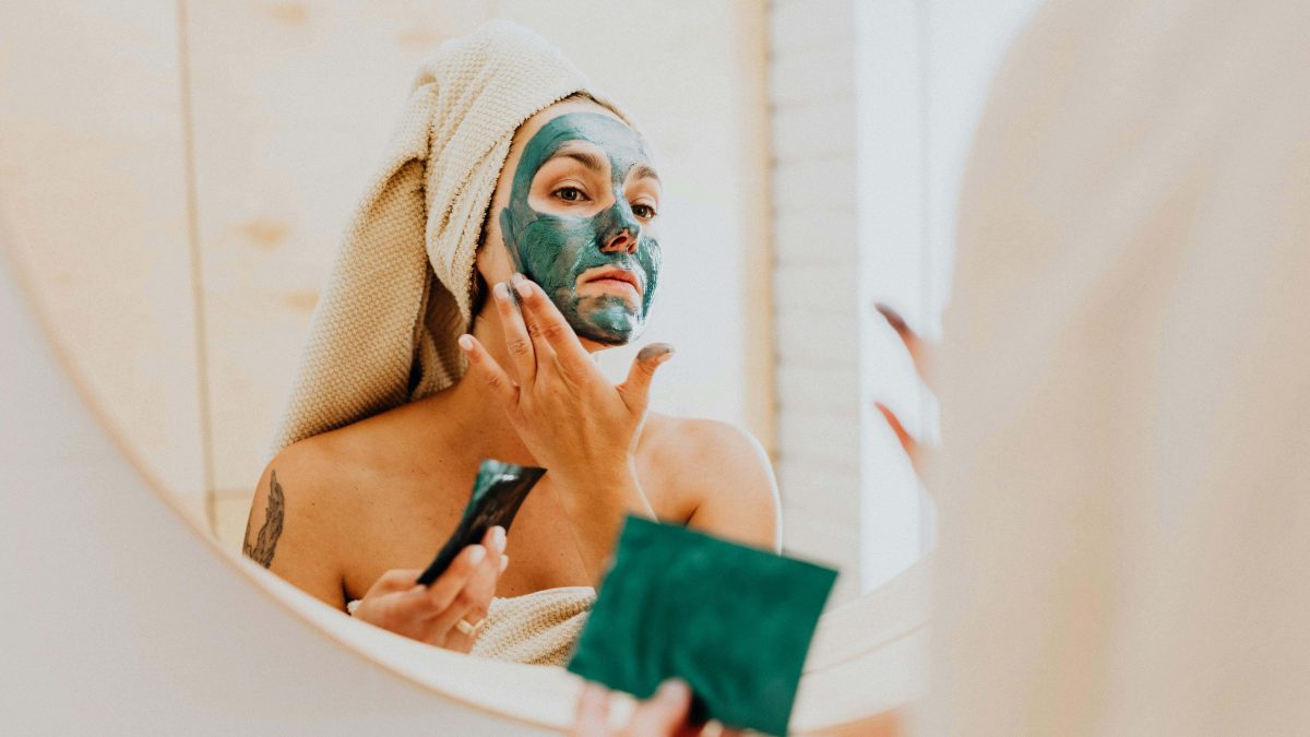 pexels-karolina-grabowska-5240363