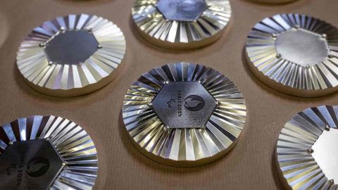 Medalhas olímpicas torre eiffel Louis Vuitton