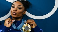 Simone Biles colar goat olimpicos ouro