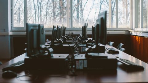 computador velho esponja eletrónica ouro Zurique Suiça