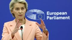 Ursula von der Leyen Comissão Europeia equipa mulheres poder executivo vice-presidente