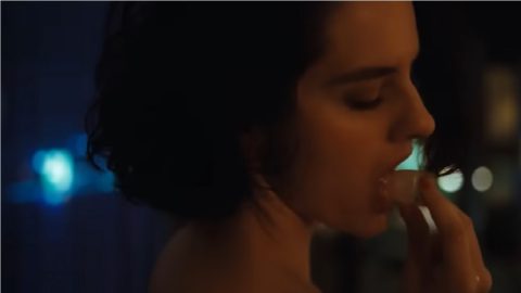 Nova versão de 'Emmanuelle', com Noémie Merlant, estreia-se mundialmente esta sexta-feira, 20 de setembro, em Espanha